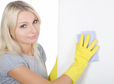 Local cleaners preparing a SE1 property for new occupants